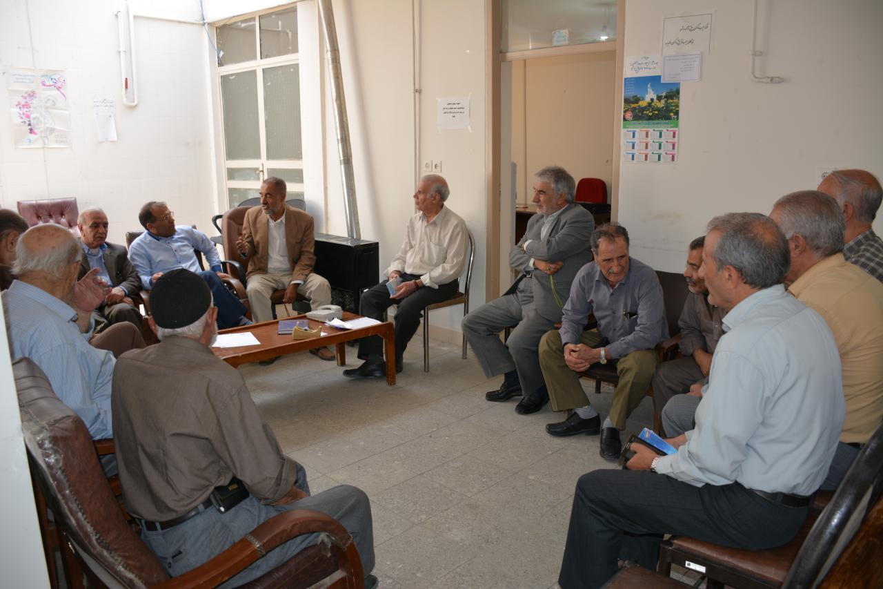 نشست کانون بازنشستگان با مخابرات منطقه لرستان