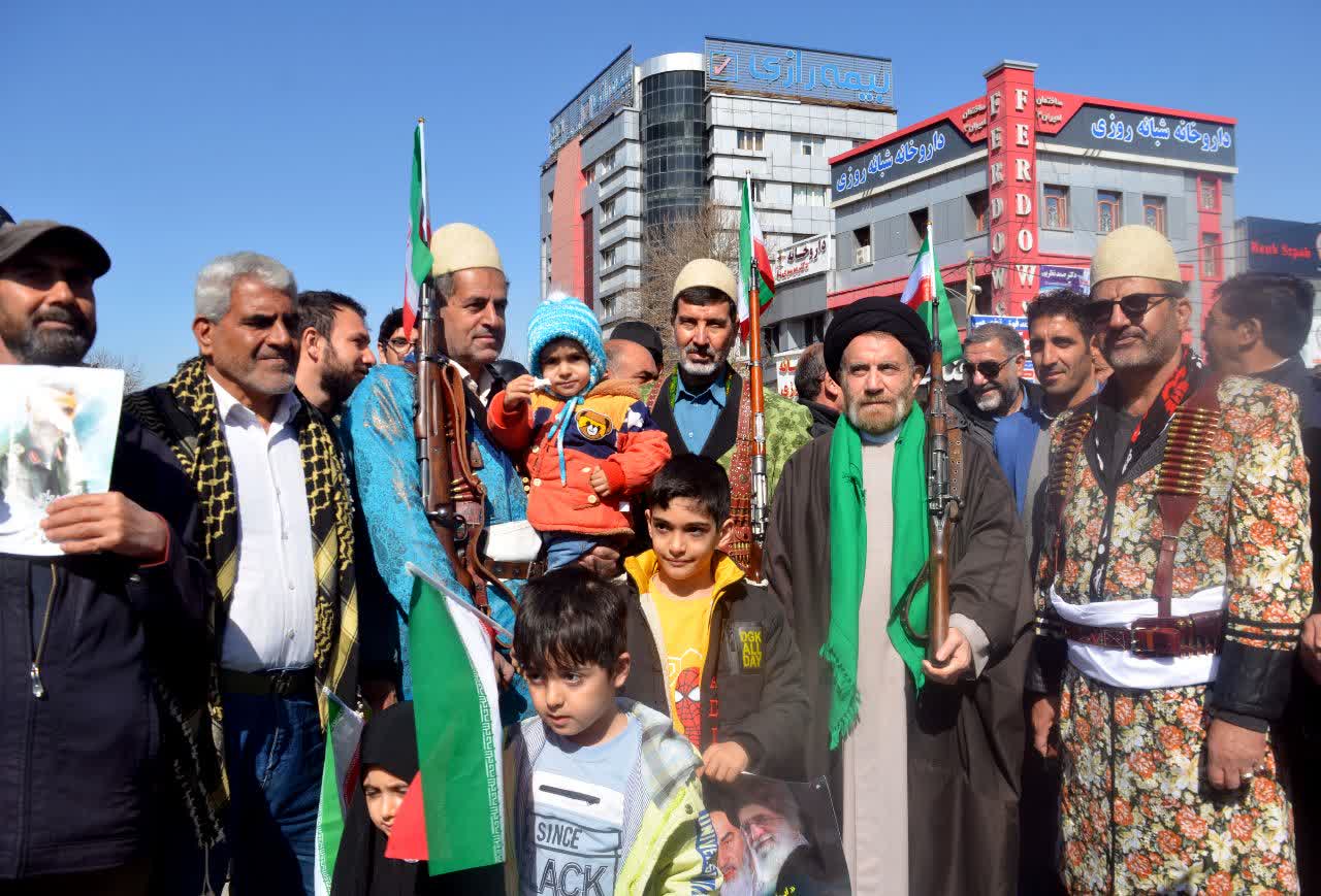 گزارش تصویری از حضور پرشکوه مردم لرستان در راهپیمایی ۲۲ بهمن