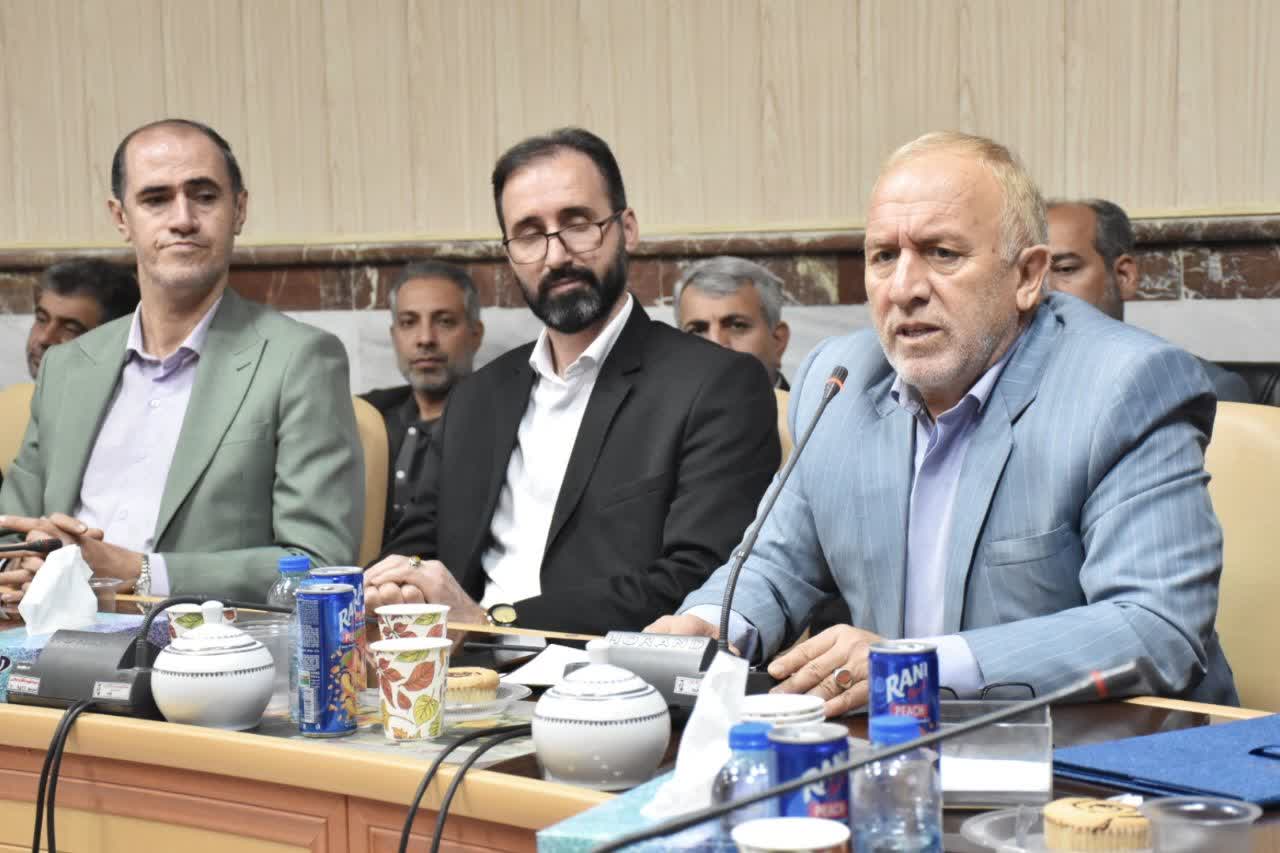 آماده خدمت صادقانه به خانواده‌های شهدا و ایثارگران هستم