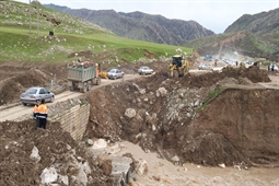 خسارت ۱۵۰۰ میلیارد تومانی سیل به جاده‌های لرستان/ پیمانکاران بدون هیچ چشم‌داشتی پای کار آمده‌اند