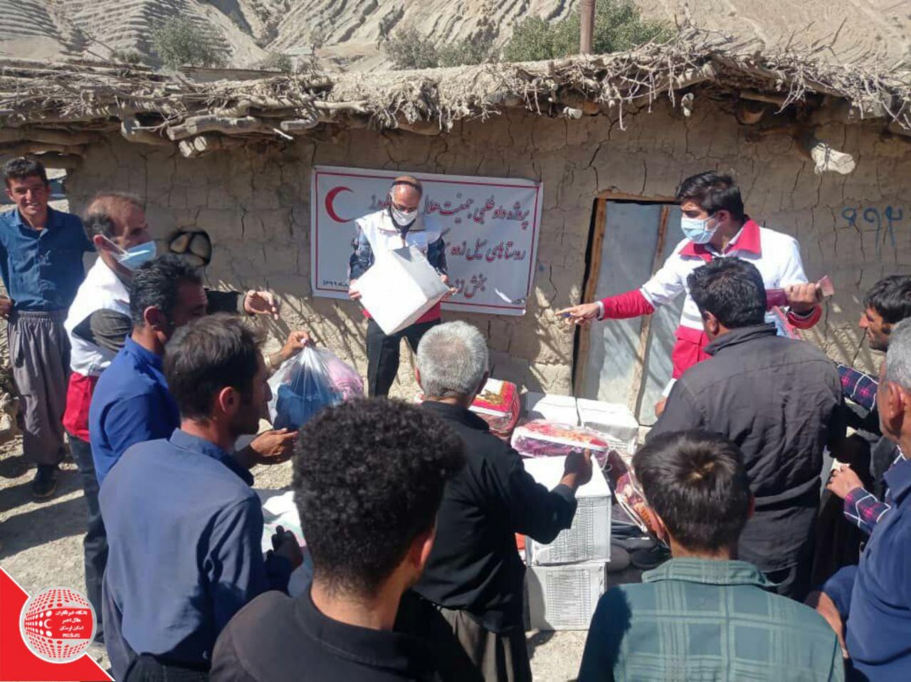 اجرای پروژه داوطلبی جمعیت هلال احمر در روستاهای محروم الیگودرز