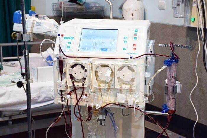 نبود یک دستگاه «دیالیز پرتابل» در بیمارستان شهدای عشایر خرم‌آباد