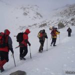 عملیات جستجوی کوهنوردان مفقود شده در اشترانکوه به فردا موکول شد