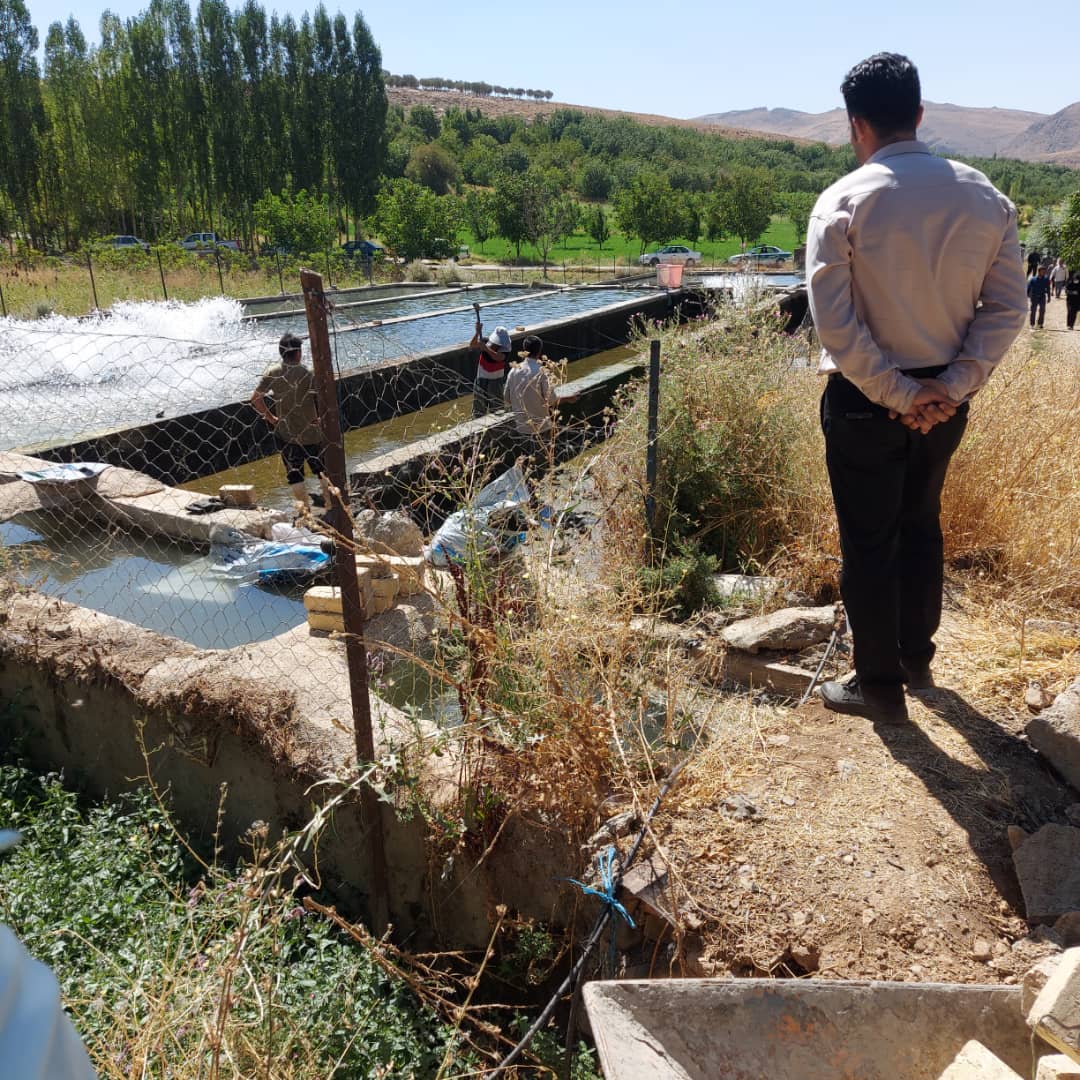 تخریب ساخت‌ وسازهای غیر مجاز در شهرستان سلسله