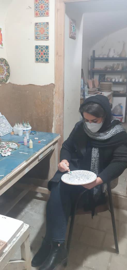 نقاشی روی کاشی؛ روح هنر در عمارت‌های ایرانی